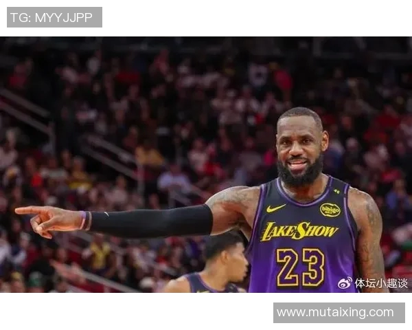 詹姆斯关键时刻展现实力湖人主场逆转战胜火箭队