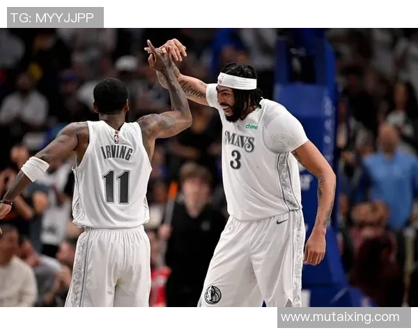 独行侠众将训练照曝光 欧文等人全力备战新赛季