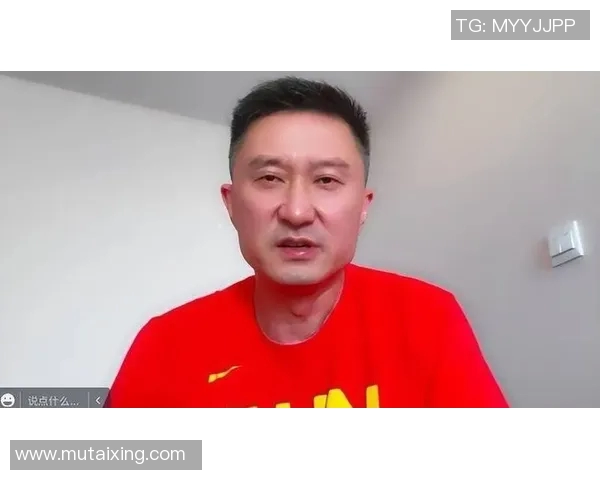 杜锋:希望球员果断把握机会,没有机会的话给同伴创造机会 杜锋:希望球员果断把握机会,没有机会的话给同伴创造机会
